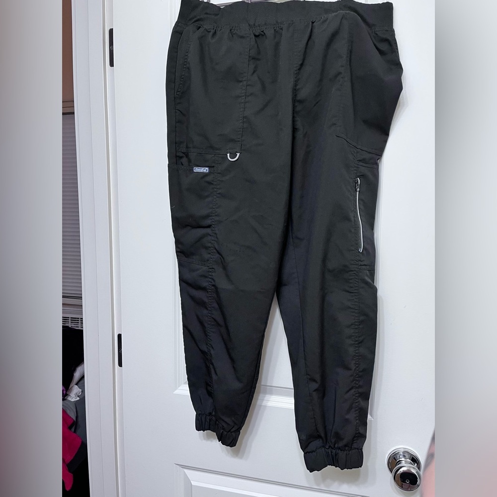 Like new black scrub bottoms unisex